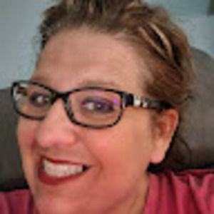 Meet your Posher, Ella